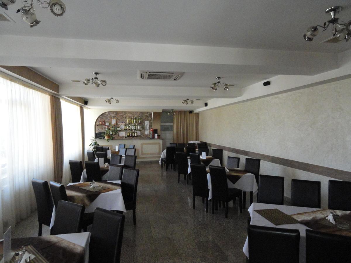 Pensiune Restaurant Avangarde Piteşti Dış mekan fotoğraf