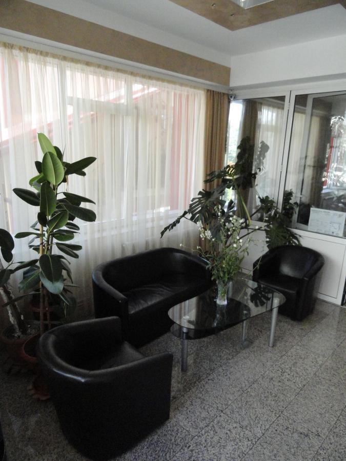 Pensiune Restaurant Avangarde Piteşti Dış mekan fotoğraf